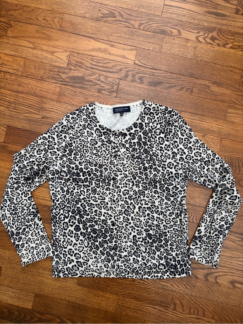 Jones New York Women's Petite Large Black White Leopard Print Button Cardigan